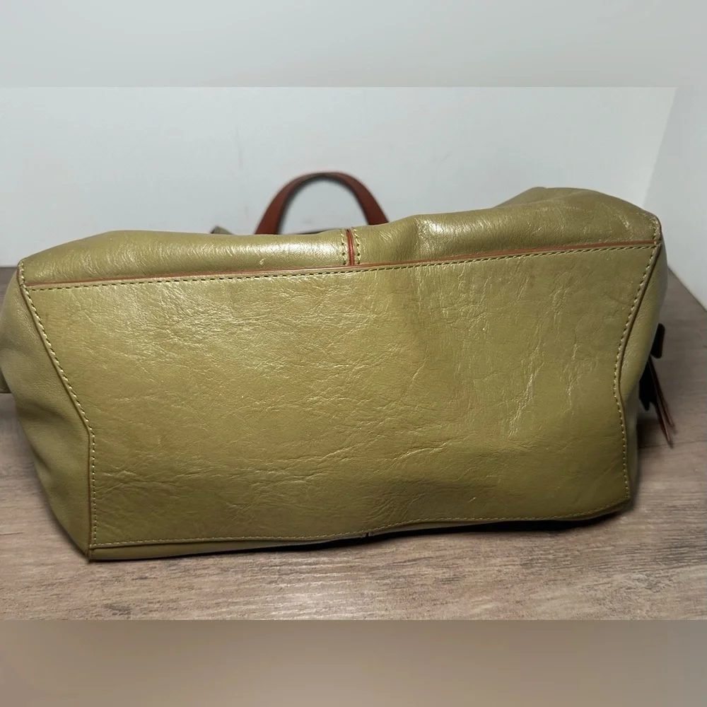 Vera‎ Bradley Gallatin Tanned Cowhide Leather Satchel Purse Cactus Green EUC.